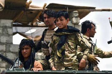 முக்கிய சிறைச்சாலையை கைப்பற்றிய தீவிரவாதிகள்... குற்றவாளிகளை விடுவித்ததால் பதற்றம்