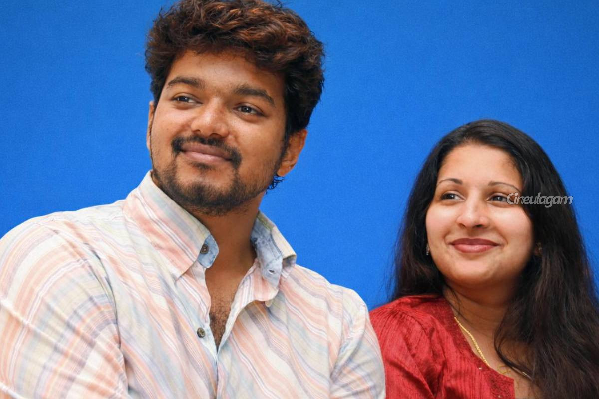 விவாகரத்து வழக்கில் மீண்டும் நீதிமன்றத்திற்கு சென்ற சங்கீதா... விஜய் இப்படி செய்தாரா? | Sangeetha Vijay Next Related To Divorce Case