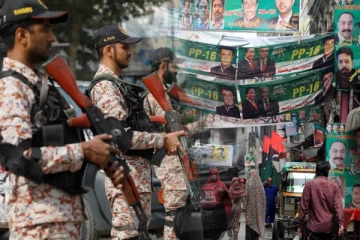 பாகிஸ்தானில் பாரிய குண்டு வெடிப்பு – பலர் உயிரிழப்பு