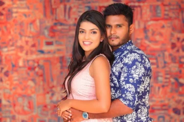 5 வருட பார்ட்னர்ஷிப்.... மனைவியுடன் இருக்கும் கியூட் புகைப்படத்தினை பகிர்ந்த இலங்கை பிரபலம்!