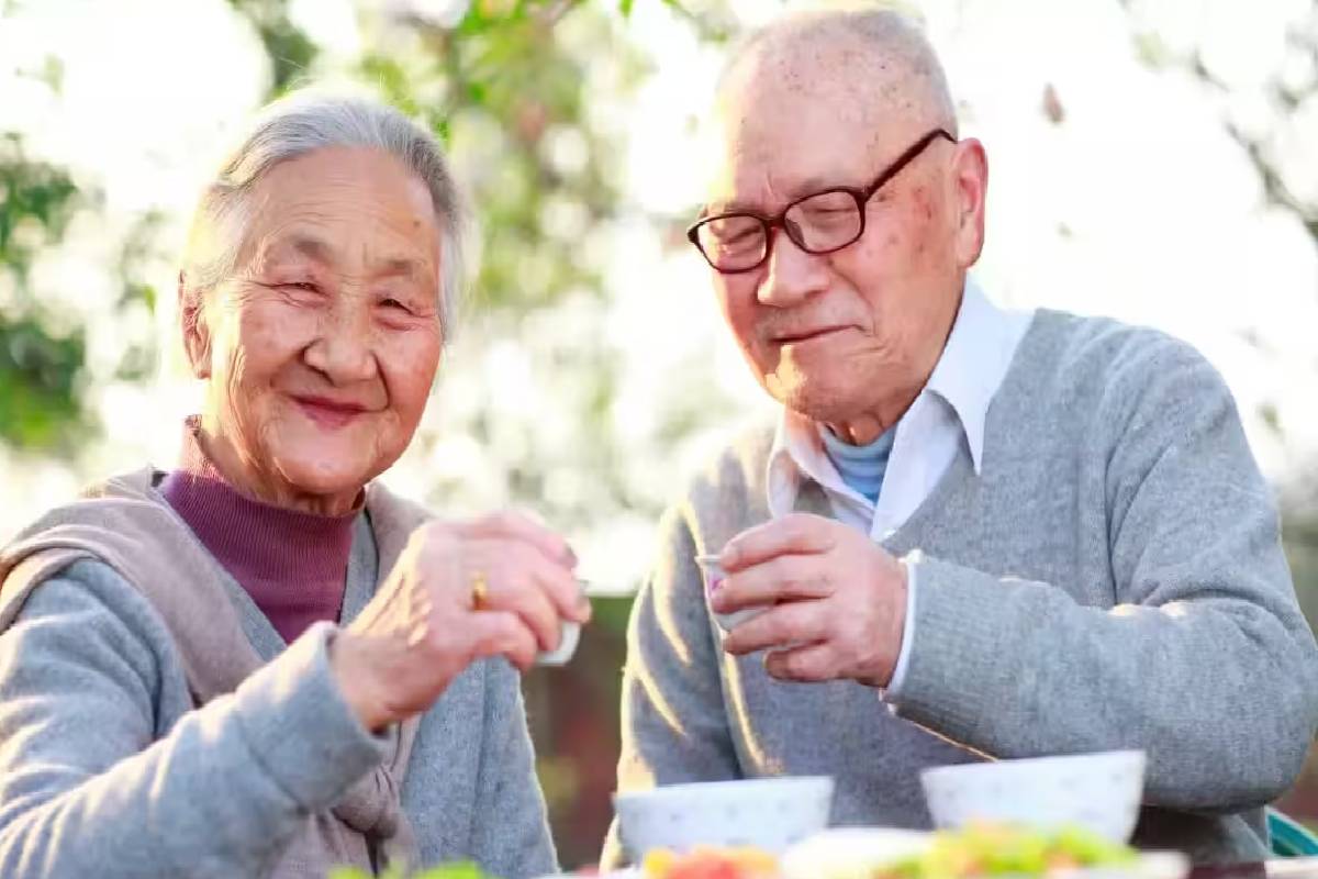 நீண்ட ஆயுளில் ஜப்பான் முதலிடம்: ரகசியம் இது தான்! | What Is The 80 Rule In Japan