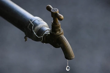 நீர்விநியோகத் தடை இரத்து