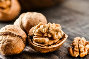 தினமும் எத்தனை வால்நட் பருப்புகள் சாப்பிடலாம்? அதிகமாக சாப்பிட்டால் என்ன நடக்கும்?