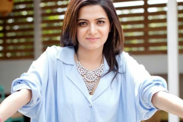 தொகுப்பாளினி டிடி-க்கு இவ்வளவு பெரிய மகனா.. இதுவரை யாரும் பார்க்கவே இல்லையே