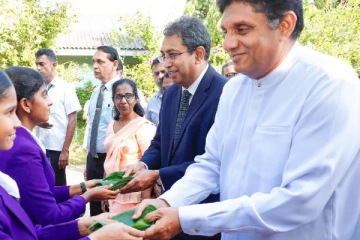 இலங்கையில் வங்குரோத்து நிலைமையால் வறுமை அதிகரிப்பு: சஜித் பிரேமதாஸ (Photos)