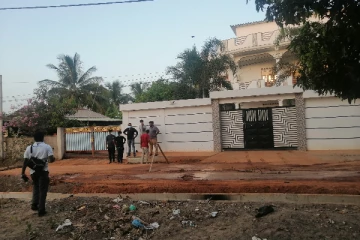 இராஜாங்க அமைச்சர் வியாழேந்திரனின் மெய்பாதுகாவலரின் துப்பாக்கிச்சூட்டில் பொது மகன் பலி!
