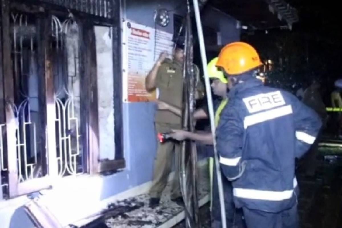 ஹொரணை முதியோர் இல்ல உரிமையாளருக்கு எதிராக மோசடி முறைப்பாடு! வெளியான அதிர்ச்சி தகவல் | 67 Year Old Files Complaint Over Rs 18 Lakh ஹொரணை முதியோர் இல்ல உரிமையாளருக்கு எதிராக மோசடி முறைப்பாடு! வெளியான அதிர்ச்சி தகவல் | 67 Year Old Files Complaint Over Rs 18 Lakh