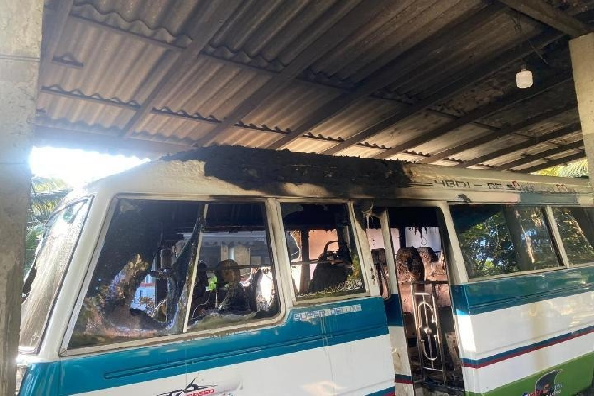 யாழில் நீண்டகால பகையால் நடத்தப்பட்ட மோசமான செயல் ; அதிகாலையில் சம்பவம் | Serious Act Due To Long Standing Dispute In Jaffna