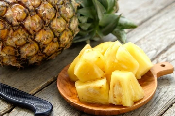 அன்னாசி பழம் சாப்பிட்டா தொப்பை குறையுமா? தெரிந்து கொள்வோம் வாங்க!