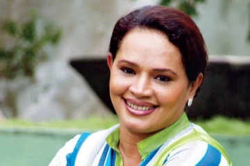 காலை 10 மணி முதல் இரவு 10 மணி வரை மதுபான விற்பனை நிலையங்களை திறக்க வேண்டும் -டயனா கமகே