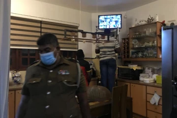 ஊடகவியலாளர்  வீட்டின் மீது இனந்தெரியாத குழுவினர்  தாக்குதல்!