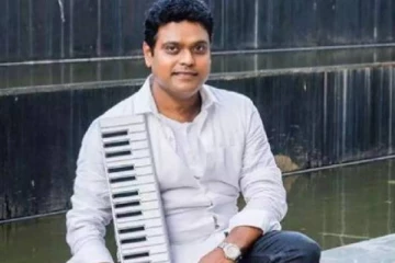 இசையமைப்பாளர் ஹாரிஸ் ஜெயராஜுக்கு ஏற்பட்ட கொடுமை- என்ன இப்படி ஆகிவிட்டது?