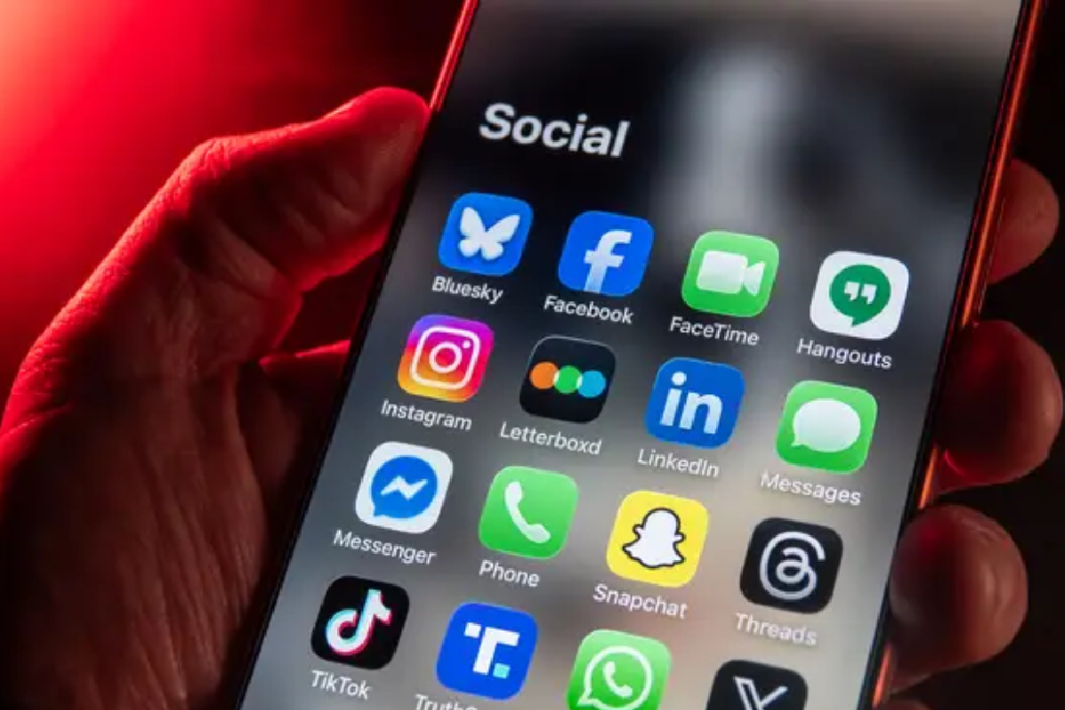 கனடாவில் கொண்டுவரப்பட உள்ள புதிய சட்டம் | Canada Proposes New Bill Teen Social Media Ban கனடாவில் கொண்டுவரப்பட உள்ள புதிய சட்டம் | Canada Proposes New Bill Teen Social Media Ban