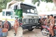 கோர விபத்தில் இளைஞன் பலி - தாய் படுகாயம் - தப்பியோடிய சாரதி வவுனியாவில் கைது