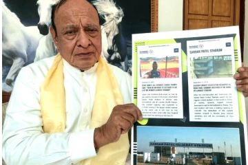 அப்படியே அந்த ஸ்டேடியம் பெயரையும் மாத்துங்க. மோடியை வம்பிழுக்கும் குஜராத் முன்னாள் முதல்வர்!