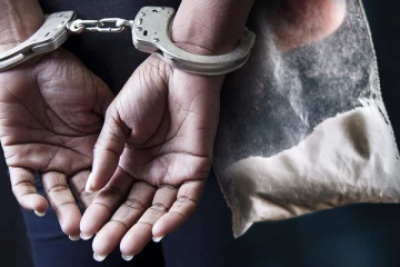 ஐஸ் போதைப்பொருளுடன் சிக்கிய இளைஞர்கள்