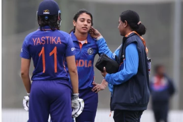 தலையில் தாக்கிய பவுன்சர் பந்து - நிலைகுலைந்து போன இந்திய வீராங்கனை