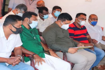 சஜித்திடம் சென்று மீண்டும் ரணிலிடம் திரும்பிய பிரதிநிதிகள்