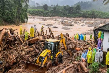கேரளா வயநாட்டில் நீடிக்கும் பாரிய சோகம்... நிலச்சரிவில் சிக்கி 340 பேர் உயிரிழப்பு!