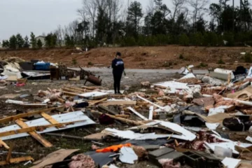 அமெரிக்காவில் ஏற்பட்டுள்ள சூறாவளியில் 20 பேர் உயிரிழப்பு