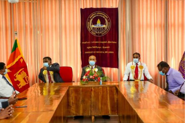 ஜனாதிபதி வருகைக்கு முன்பு திறக்கப்பட்ட வவுனியாப் பல்கலைக்கழகத்தின் பெயர் பலகை | Name Vavuniya University Opened President S Visit