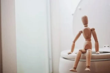 சுவிட்சர்லாந்தில் இரவு 10 மணிக்குமேல் நின்றுகொண்டே சிறுநீர் கழிப்பது குற்றம் என்ற செய்தி உண்மையா?