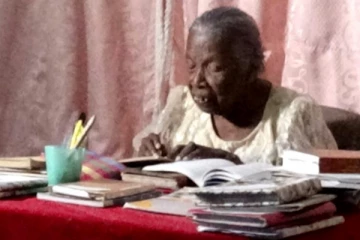 இலங்கையில் பலரை வியப்பில் ஆழ்த்திய பெண்மணி - 94 வயதில் செய்த சாதனை