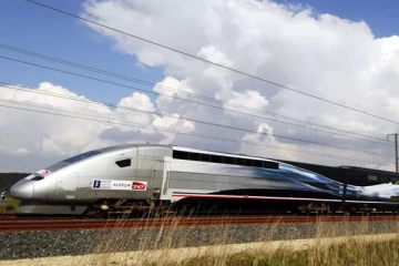 பிரான்சில் ரயிலில் அருகில் அமர்ந்திருந்த பெண்... மாயமான சூட்கேஸ்: பின்னர் தெரியவந்த உண்மை