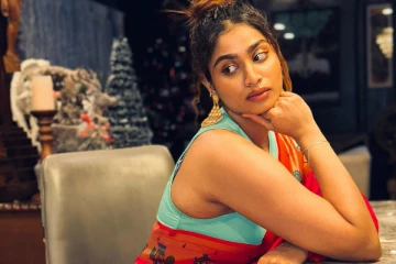 ஷிவானி நாராயணன் சேலையில் லேட்டஸ்ட் போட்டோஷூட்