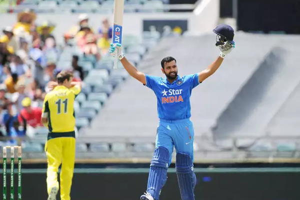 சர்வதேச ஒருநாள் போட்டிகளில் ரோஹித் சர்மா படைத்துள்ள சாதனை! - ஐபிசி தமிழ்