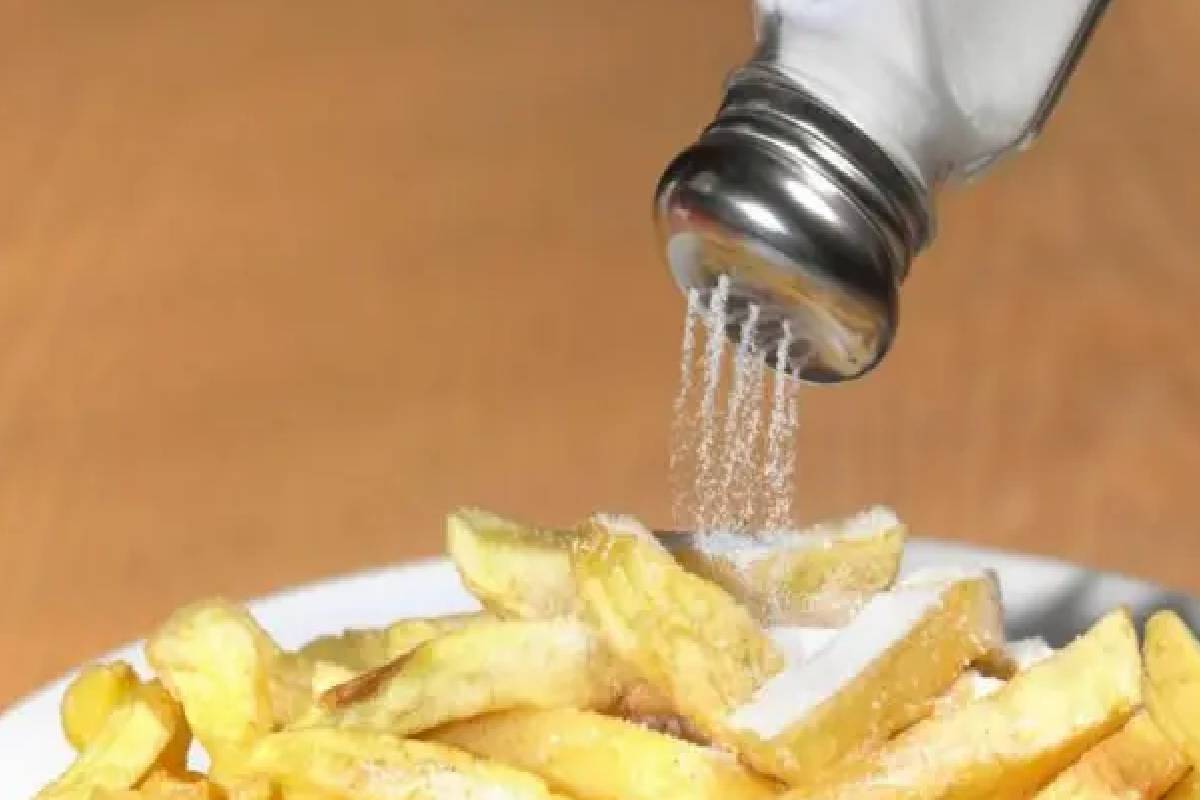 உங்கள் ஆயுளை பாதியாக குறைக்கும் உணவுகள் எது தெரியுமா? | Do You Know Which Foods Can Cut Your Life In Half