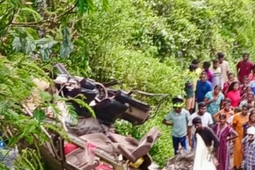 நுவரெலியாவில் மற்றுமொரு விபத்து ; 11 பேர் படுகாயம்