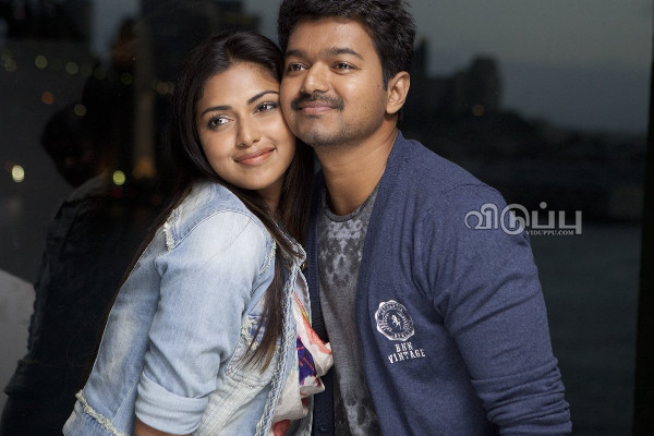 அரைகுறை ஆடையும் இப்படியொரு ஆட்டம்!! பீச்சில் எல்லைமீறும் நடிகை அமலா பால்!! | Amala Paul Over Bikini Dress In Beach Video Post