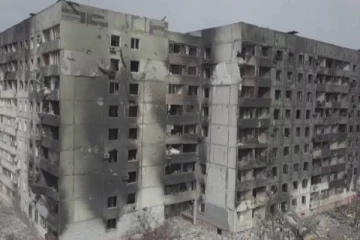 சிதைக்கப்பட்ட குடியிருப்புகள்... பிணங்களை மீட்க முடியாமல் தவிப்பு: உக்ரைன் பயங்கரம்