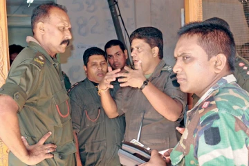 இராணுவத் தளபதியால் பேரதிர்ச்சியில் கோட்டாபய! பொலிஸ் மா அதிபருக்கு கடுமையான உத்தரவு