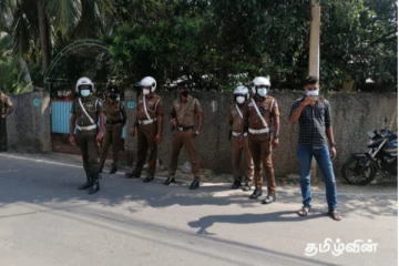 போராட்டத்தில் ஈடுபட்டவர்களை கைது செய்ய முயற்சித்த பொலிஸார்! மட்டக்களப்பில் பதற்ற நிலை