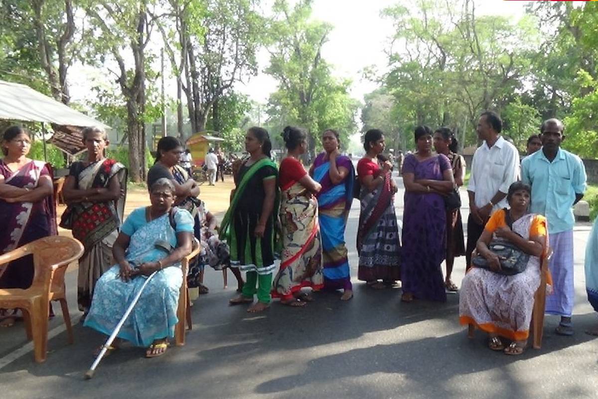 காணாமல் போனோர் துயரங்களை வெறும் பணத்தை கொடுத்து தீர்க்க முடியாது : இராமலிங்கம் சந்திரசேகர் உருக்கம் | Suffer Missing Cannot Solve Money Chandrasekhar காணாமல் போனோர் துயரங்களை வெறும் பணத்தை கொடுத்து தீர்க்க முடியாது : இராமலிங்கம் சந்திரசேகர் உருக்கம் | Suffer Missing Cannot Solve Money Chandrasekhar