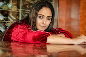 சிம்ரனுக்கு இவ்வளவு பெரிய மகனா? டீனேஜ் மகனின் பள்ளி போட்டோ வைரல்