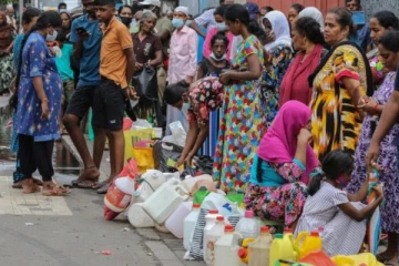 மீண்டும் பொருளாதார நெருக்கடி நிபுணர்கள் எச்சரி்க்கை ; எதிர்க்கட்சி தலைவர்