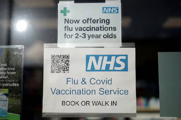 ஒரே வாரத்தில் அதிகரித்த நோயாளிகள் எண்ணிக்கை... பிரித்தானிய மக்களை எச்சரிக்கும் மருத்துவர்கள் | Uk Facing Super Flu Doctors Warn ஒரே வாரத்தில் அதிகரித்த நோயாளிகள் எண்ணிக்கை... பிரித்தானிய மக்களை எச்சரிக்கும் மருத்துவர்கள் | Uk Facing Super Flu Doctors Warn