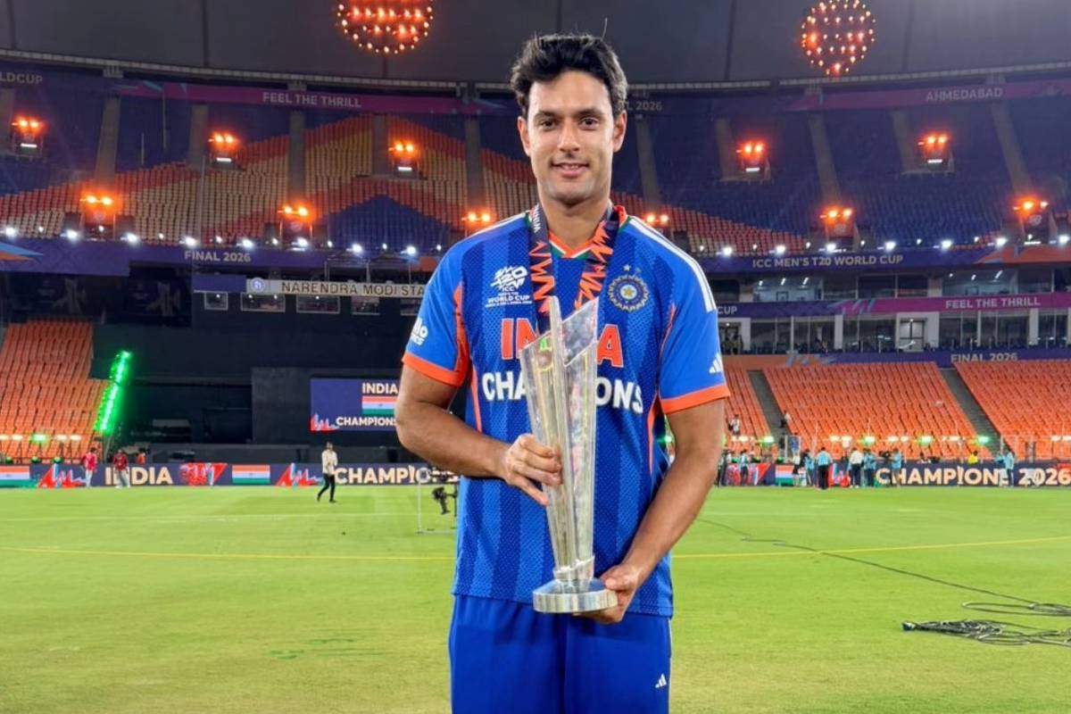 உலக கோப்பை வென்றும் ஷிவம் துபேவிக்கு இப்படி ஒரு சிக்கல் ஏற்பட்டதா? பொய் சொல்லி சமாளித்த மனைவி.. | After Wc26 Shivam Dube Secretly Travelled By Train