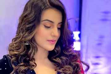 தொடர்ந்து மிரட்டல்கள்... ஆசிட் வீசி கொல்ல முயன்ற முன்னாள் காதலர் !  பிக்பாஸ் பிரபலம் பரபரப்பு புகார்