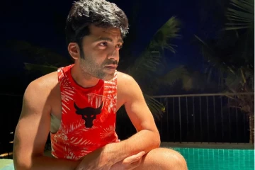 CSK ஜெர்சியில் நடிகர் சிம்பு, இணையத்தில் செம வைரலான புகைப்படம்..