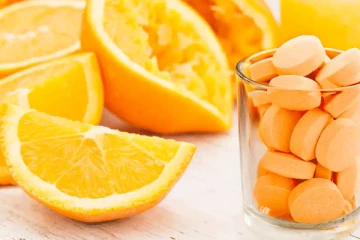 විටමින් C සමඟ මේ ආහාර වර්ග කෑවොත් මිය යන බව දන්නවද?