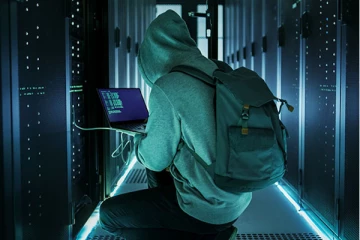 පරිගණක Hacker කෙනෙක් වෙන්න තිබිය යුතු සුදුසුකම් මෙන්න.