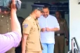 අත්අඩංගුවට පත් විමල් වීරවංශ සුළු මොහොතකට පෙර අධිකරණයට