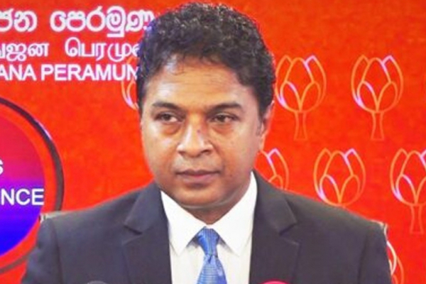 மகிந்தவிற்கு மீண்டும் பிரதமர் பதவி - மொட்டுக்கட்சி வெளியிட்டுள்ள தகவல்! | Prime Minister Post To Mahintha Said Sakara