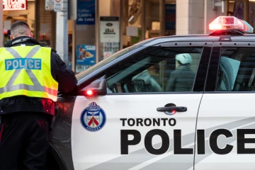 கனடாவில் தமிழர் ஒருவரின் முகம்சுழிக்க வைக்கும் செயல்!