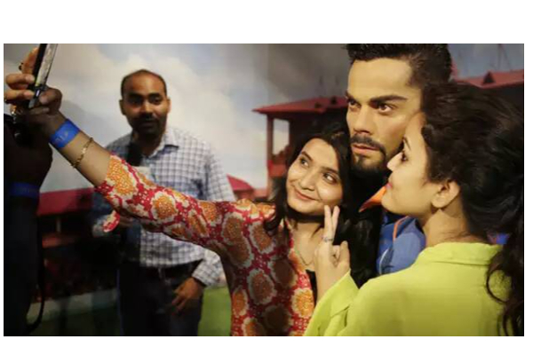 துபாயில் விராட் கோலி மெழுகு சிலை திறப்பு - ரசிகர்கள் செல்ஃபி எடுத்து உற்சாகம் | Sports Cricket