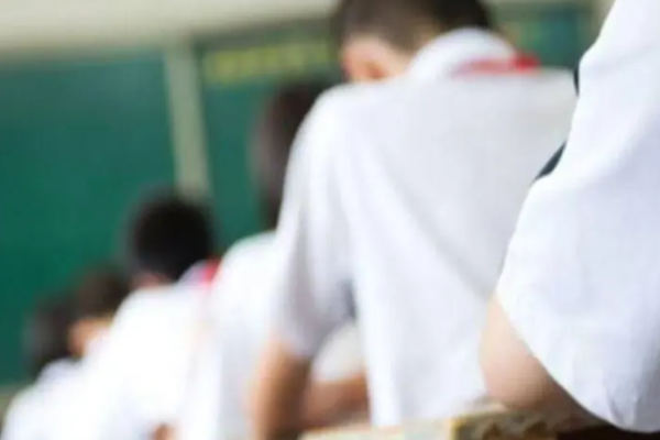 அதிபர் தாக்கியதில் மாணவன் வைத்தியசாலையில் - காவல்துறை அசமந்தம் | Student Injured In Attack By School Principal